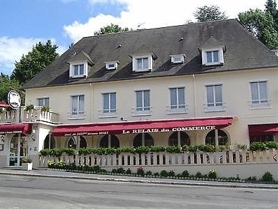 Pont-d'Ouilly Logis Hotel Restaurant Du Commerce מראה חיצוני תמונה