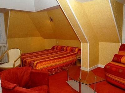 Pont-d'Ouilly Logis Hotel Restaurant Du Commerce מראה חיצוני תמונה